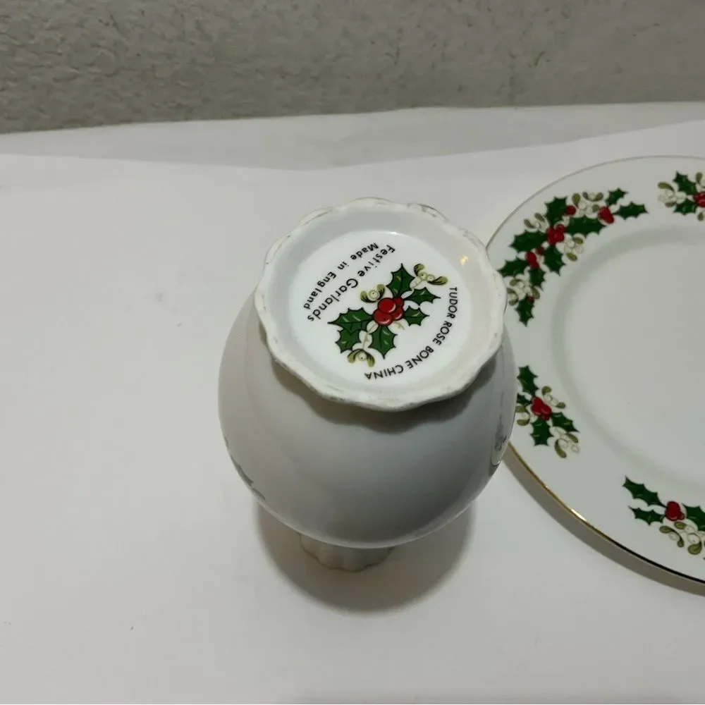 TUDOR ROSE CHINA FESTIVE GARLANDS BUD VASE & SALAD PLATE 8 1/8 ENGLAND G12